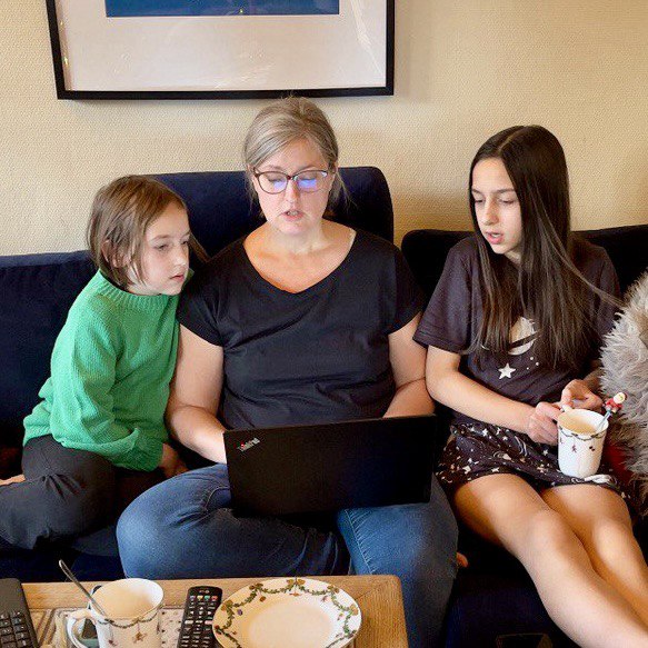 Sif og Solvej og Mette Bærbach Bas